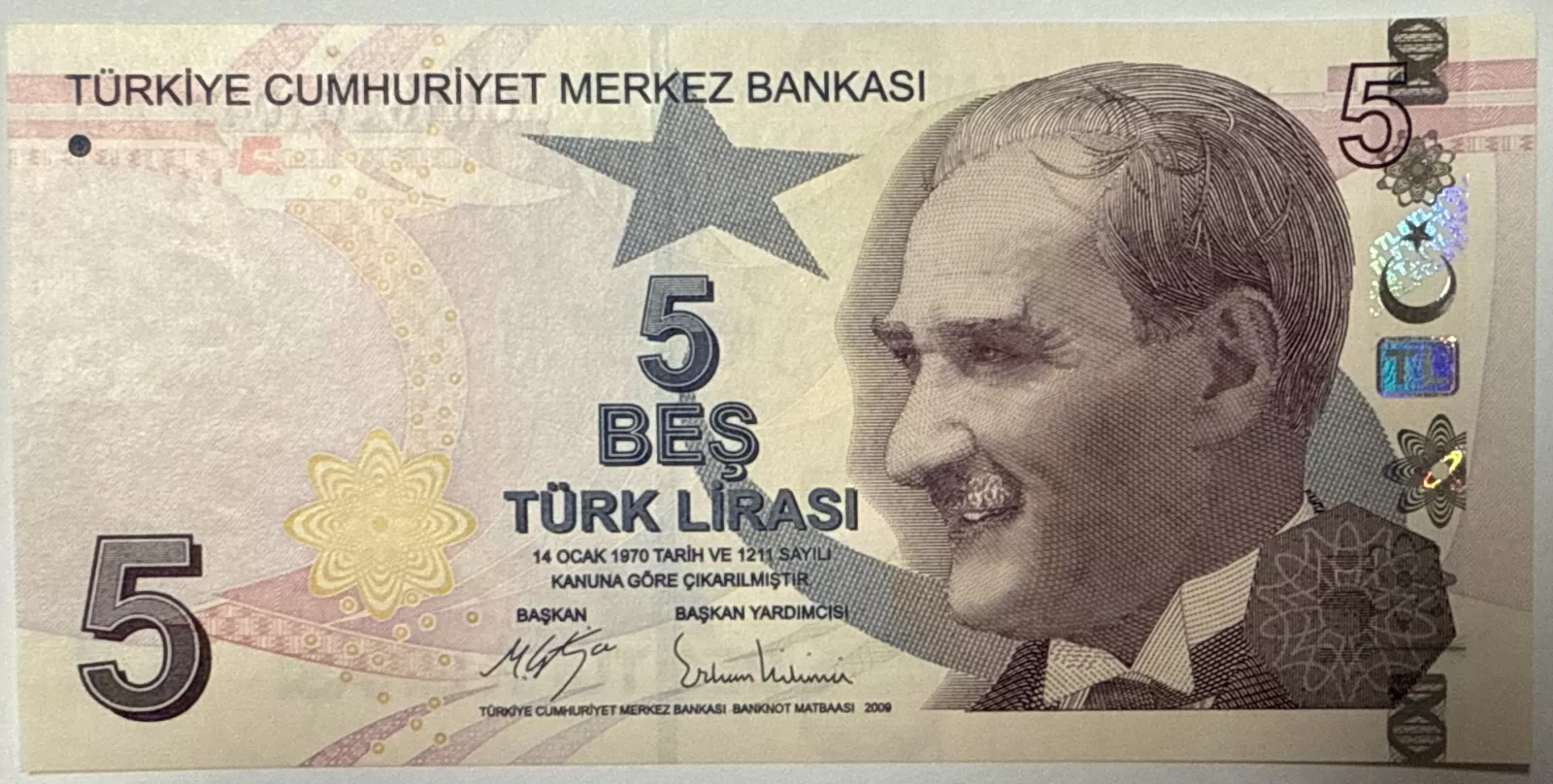 Türkei (P 222c) 5 Lir Banknote (2017) - UNC